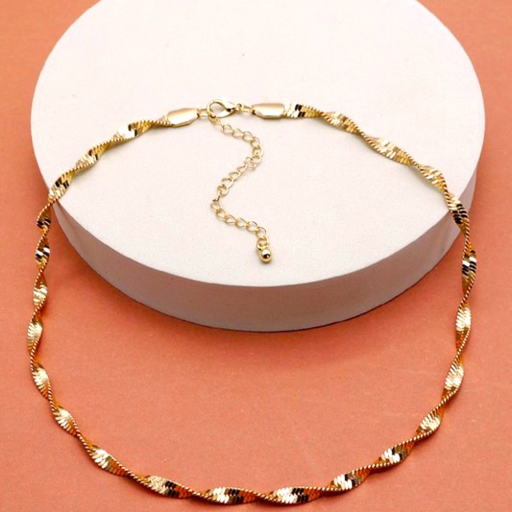 Gold Twisted snake chain